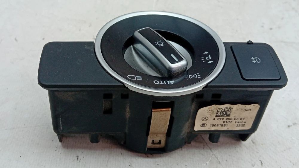 Botão / interruptor de luzes MERCEDES-BENZ Classe B (W246, W242)