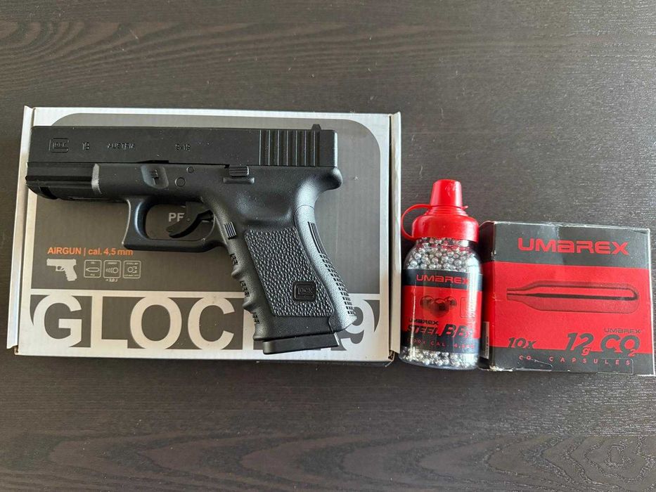 Umarex Glock 19 – CO₂ 4,5 mm | Estado Impecável + Acessórios