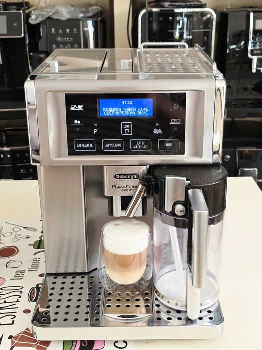 Кавомашина кофемашина Delonghi PrimaDonna Avant ESAM 6700