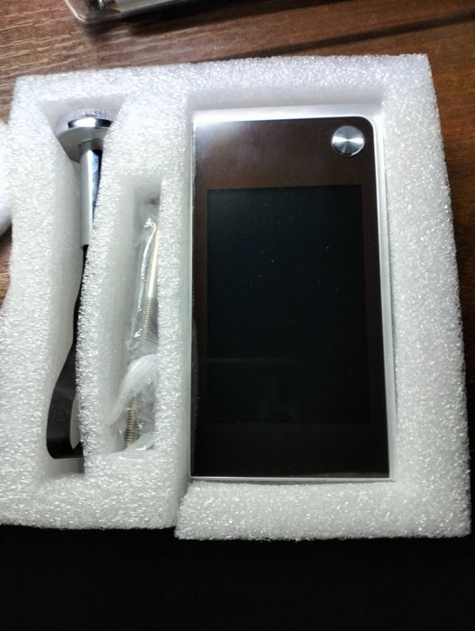 WIZJER elektroniczny z KAMERĄ  LCD 3,5 cal.