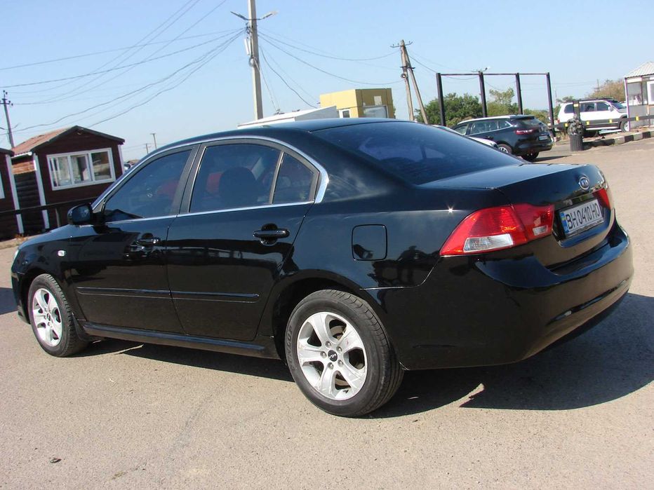 KIA Magentis 2.0 АВТОМАТ 2008 год (на коже)