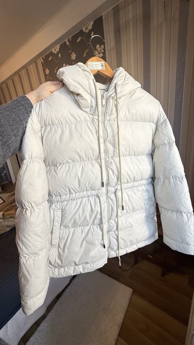 Жіночий пуховик куртка