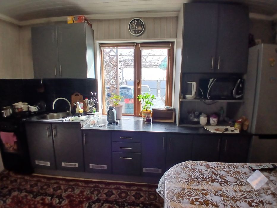 Затишний будинок в селі