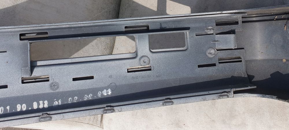 zderzak tylny tył bmw 3 e30 lift oe