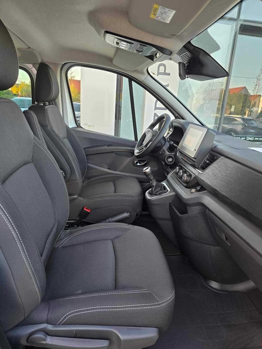 Renault Trafic Mercedes V klasa- bus 7 i 9 os - WYNAJEM doba od 187 zł