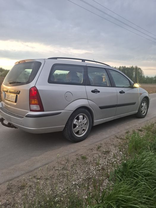 Ford Focus Kombi 1,8 Benz/Gaz Lpg 2002r.