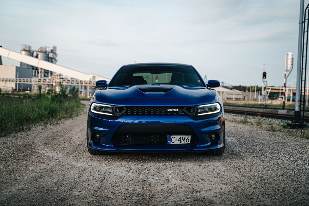 Wynajem Dodge Charger Daytona 6.4L HEMI SRT wypożyczalnia samochodów