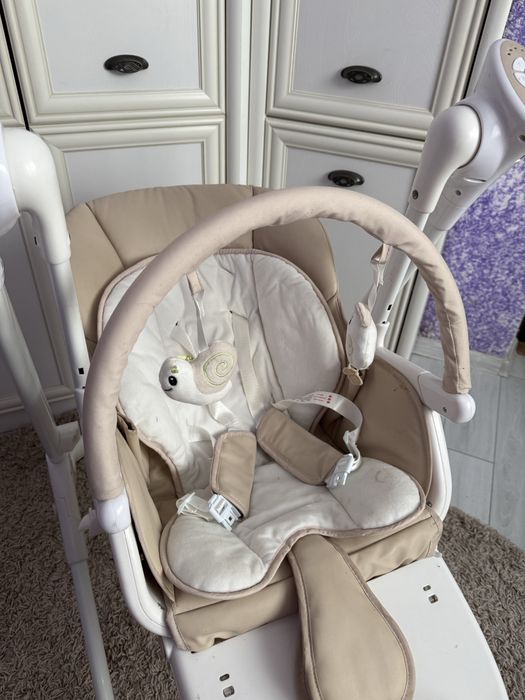 Стільчик-гойдалка CARRELLO Triumph