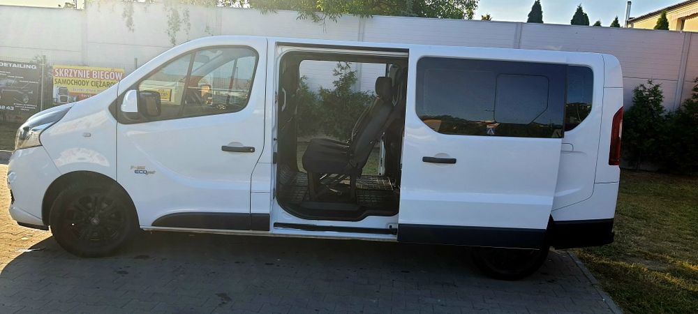 Wynajem wypożyczalnia busa osobowego  Wrzesień  200  zł doba