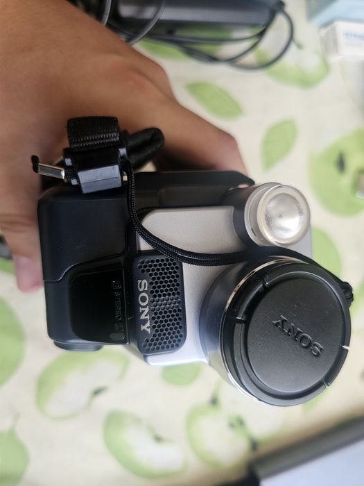 Видеокамера Sony DCR-TPV145E