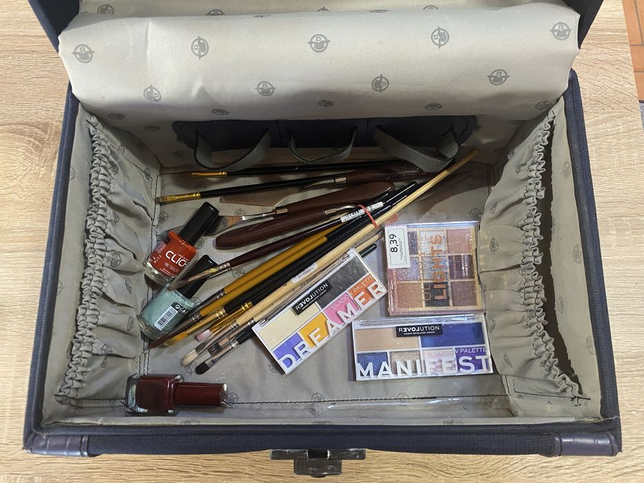 Estojo de maquilhagem profissional / necessaire / mala de viagem