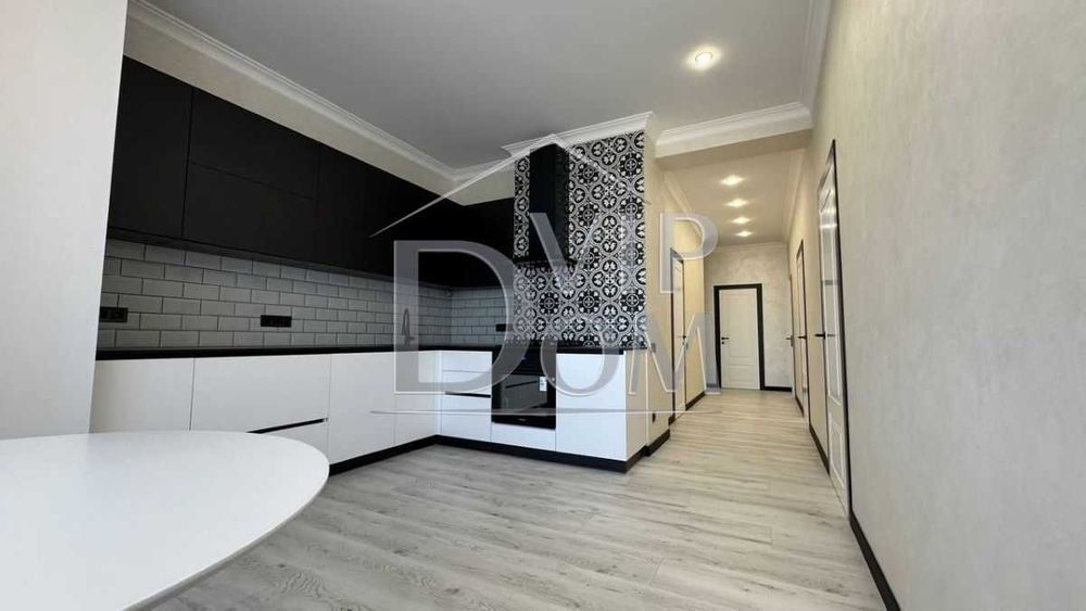 ПРОДАМ квартиру СВОЁ ОТОПЛЕНИЕ кирпичный, клубный дом Базарная улица