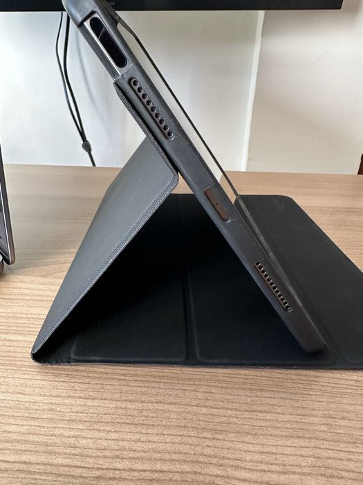 Ipad 5a geração com capa e apple pen