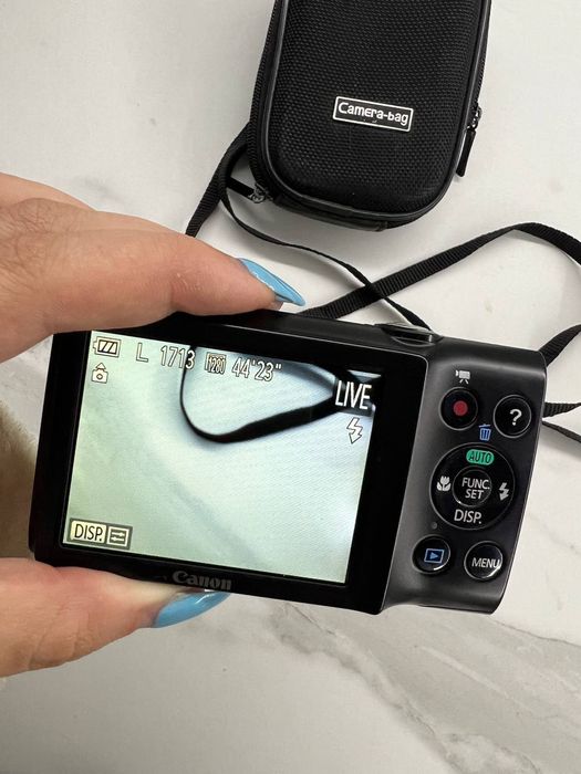 Цифровий фотоапарат Canon PowerShot A2300 (16.0 MP, 5x Zoom) + Чохол
