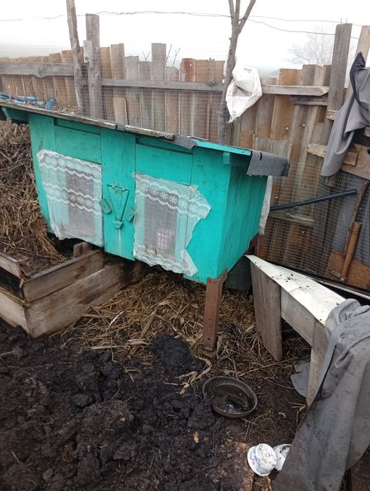 Продам клітки на кролі