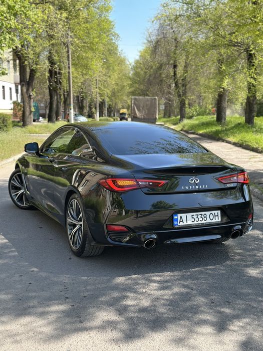 Infiniti Q60.