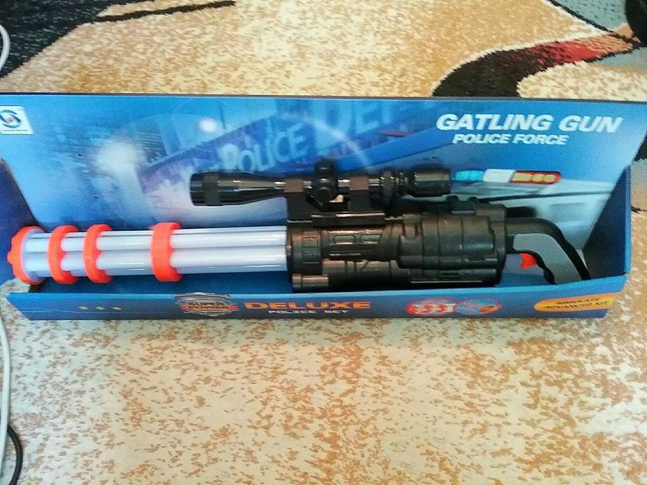 Снайперская  винтовка - пулемёт НА БАТАРЕЙКАХ С ПУШКОЙ  без треноги