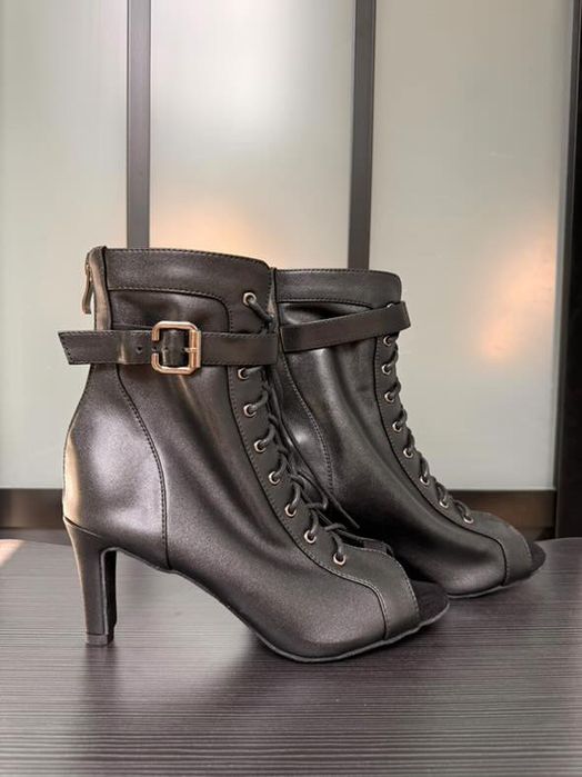 Хілси, взуття для танців , туфлі на каблуках