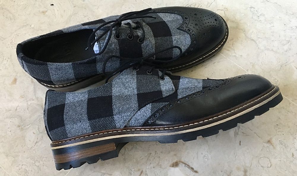 Sapatos pele/tecido edição limitada 44