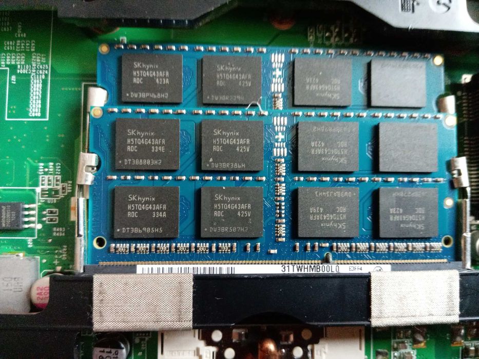 рабочая оперативная память DDR3 8Гб SK Hynix HMT41GS6BFR8C-PB