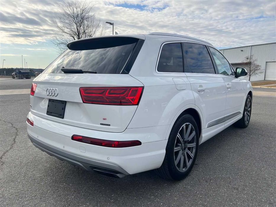 Audi Q7      2017