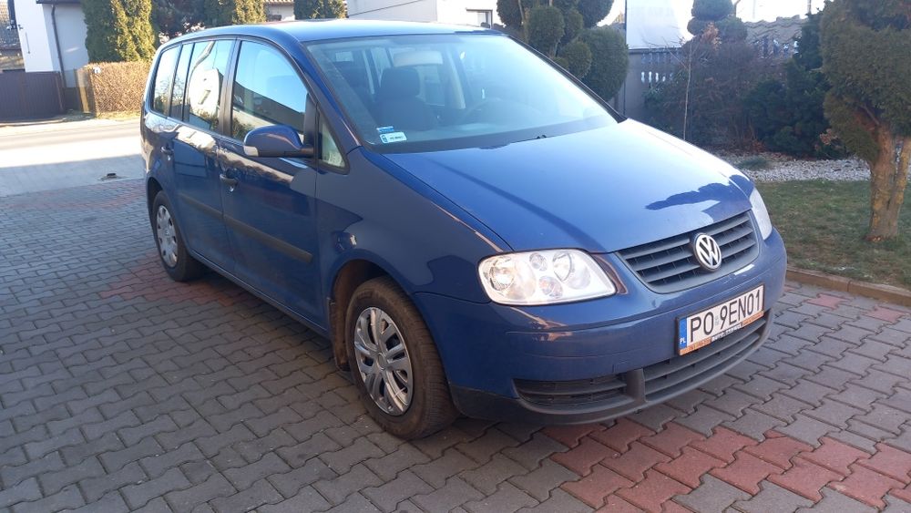 Tanio-VW Touran rok 2003,silnik 1.6 benzyna,cena 3900 zł