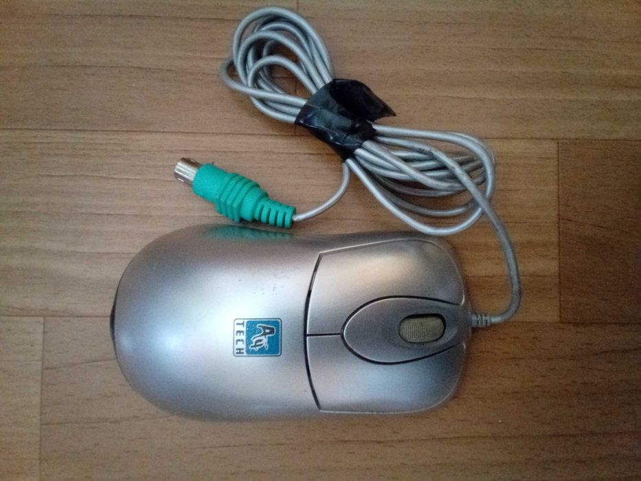 Мишка для комп'ютера.