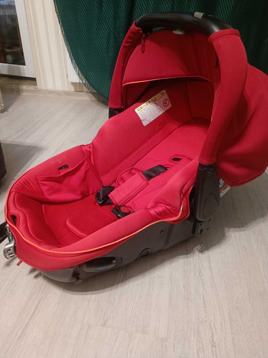 Дитяче автокрісло - автолюлька Jane Matrix Light у відмінному стані