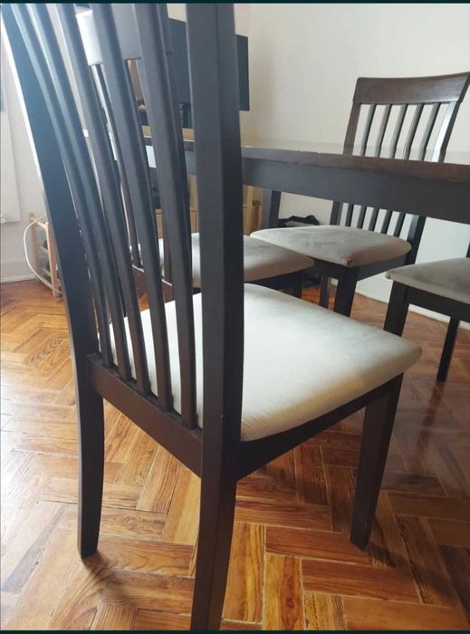 Mesa de jantar + 4 cadeiras