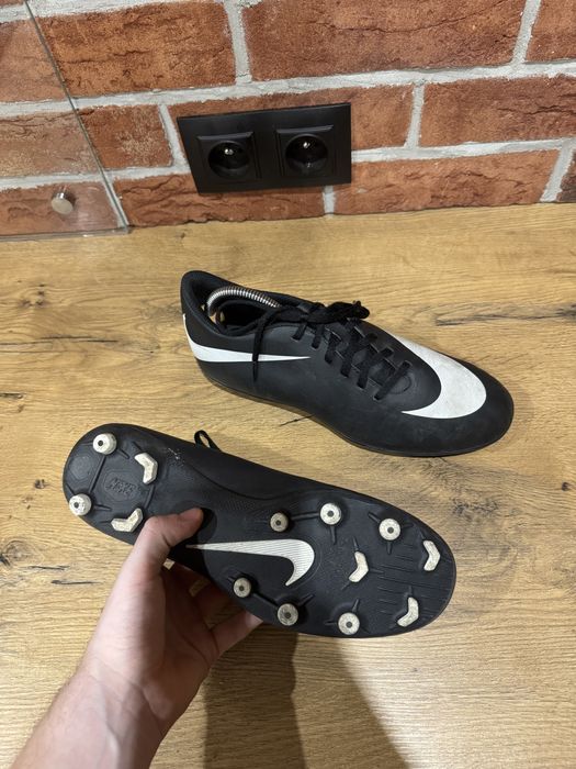 Korki Nike Bravata