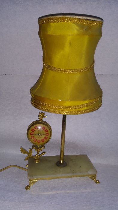 Lampka nocna , stylowa z budzikiem , wys. ok. 30 cm.