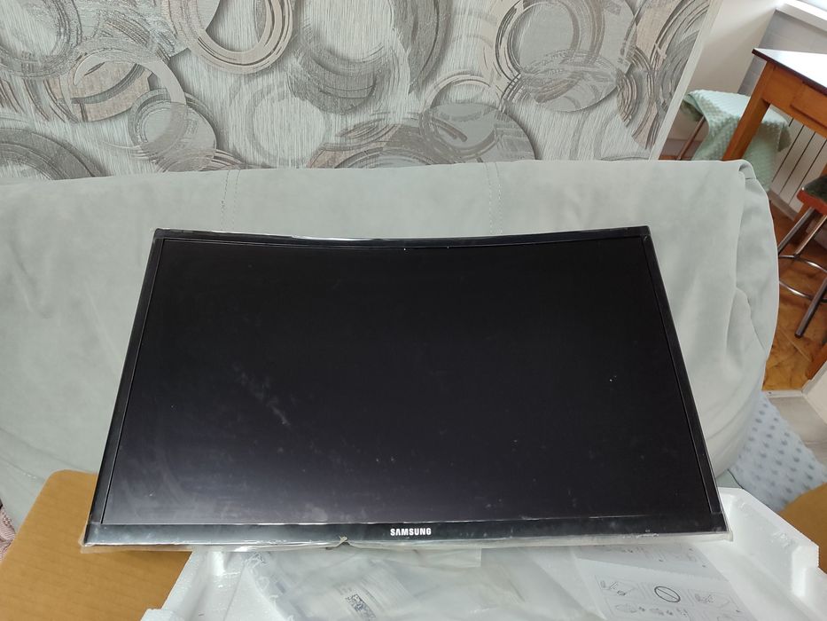 Монинот Samsung 24