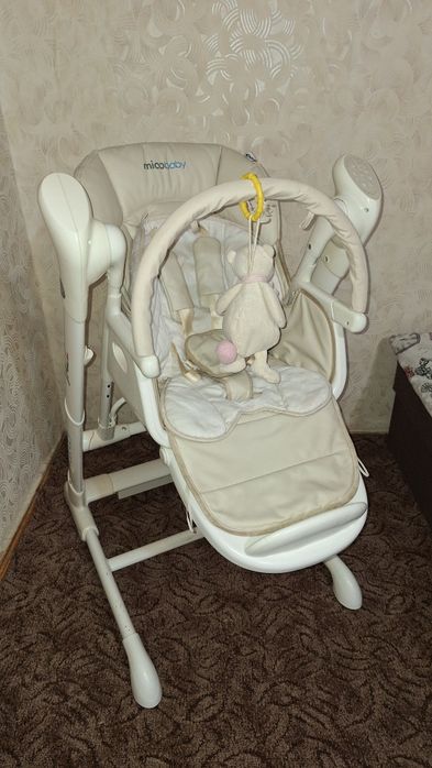 Стульчик качель  для кормления