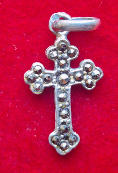 Cruz em prata antiga