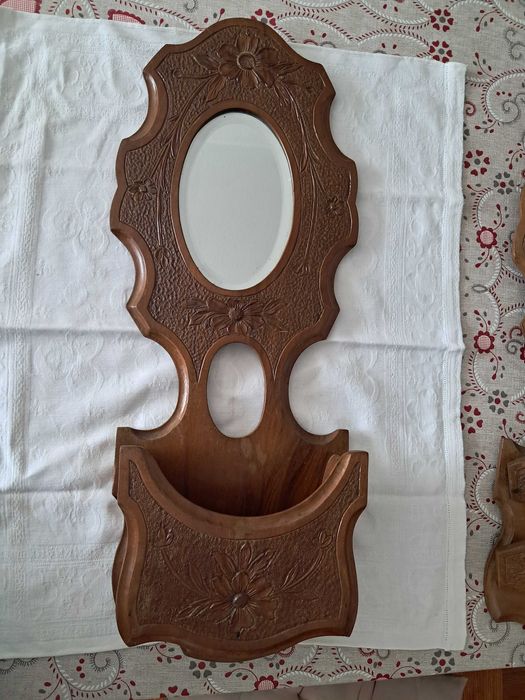 Raro e único conjunto 3 peça sem Arte Nova, madeira esculpida /espelho