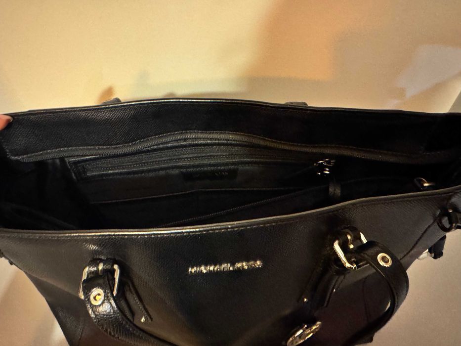 Сумка оригінал шкіряна Michael Kors VOYAGER