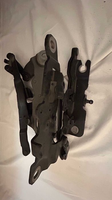 dobradiça capot 530d , F11