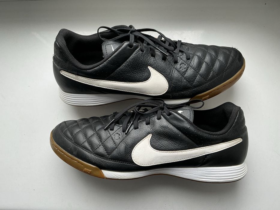 Футзалки Nike Tempo 43 р.