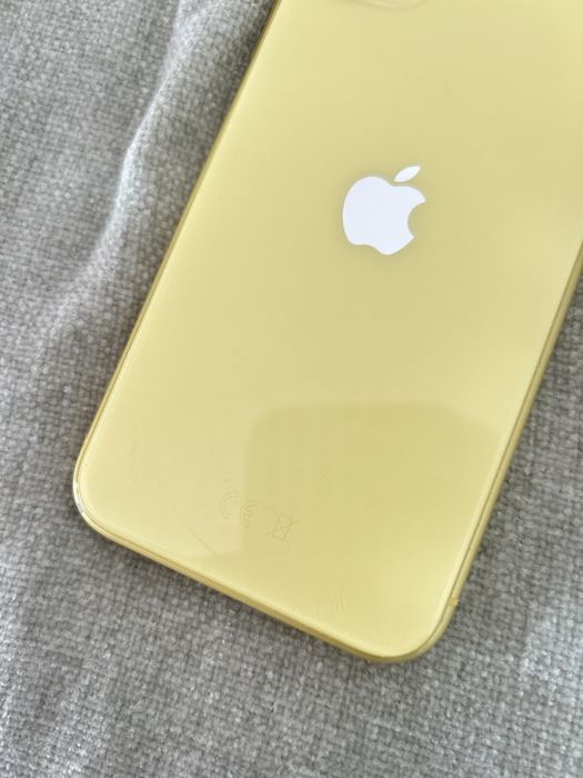 iphone 11 amarelo