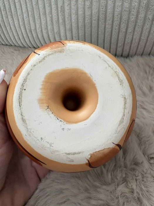 ceramiczna popielniczka o orientalnym wzornictwie