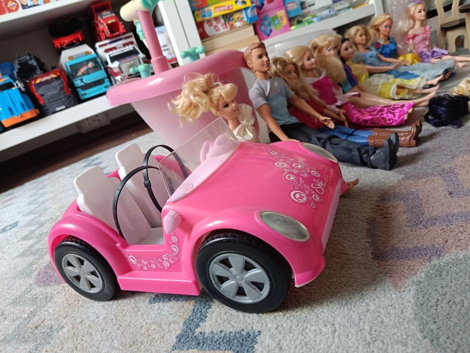 Zestaw 8 lalek Barbie z Kenem, autem i akcesoriami + wanna i inne lalk