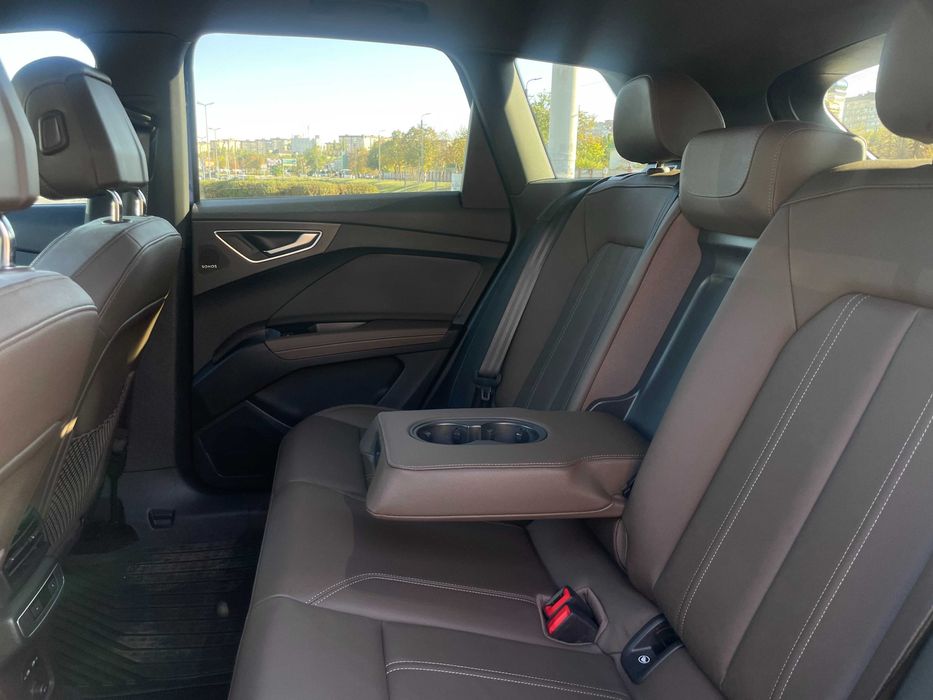 Продам  AUDI E-Tron Q4