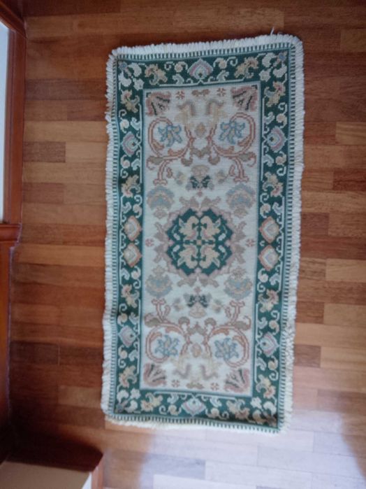 Tapete de Arraiolos, 2 unidades, 15€ cada