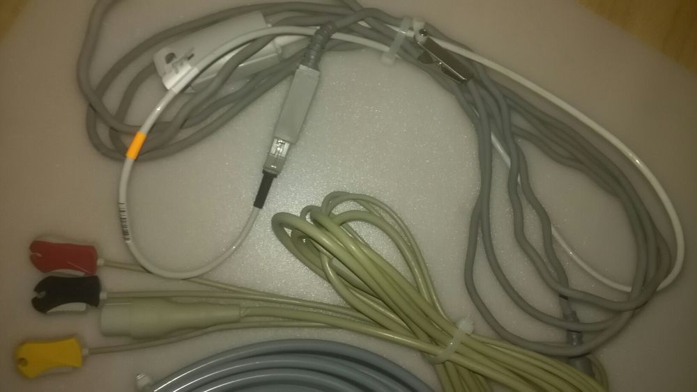 Kardiomonitor funkcji życiowych Dinamap plus i Dinamap 8100