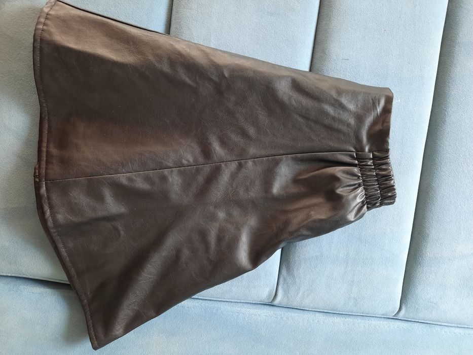 Mini spódniczka że skórki czarna 34 XS Sinsay