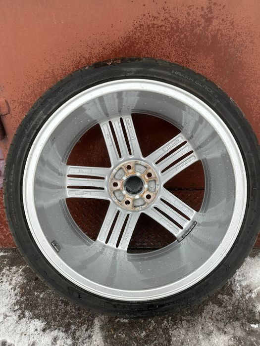 Оригинальные диски с резиной. Идеальное состояние!