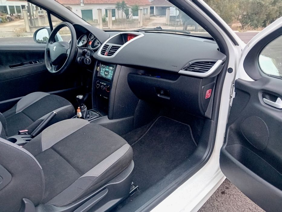 Peugeot 207 1.4 HDI