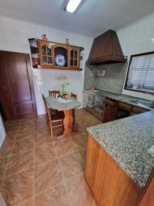 Moradia T3 para arrendar - Moure/Barcelos