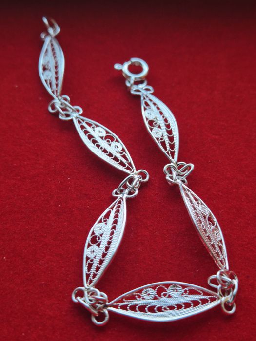 Pulseira em prata filigrana