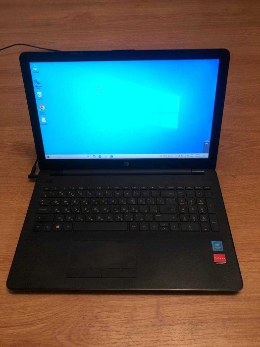 HP TPN-C129 (15,6"/SSD 256Gb/GPU Radeon R5/Win 10)